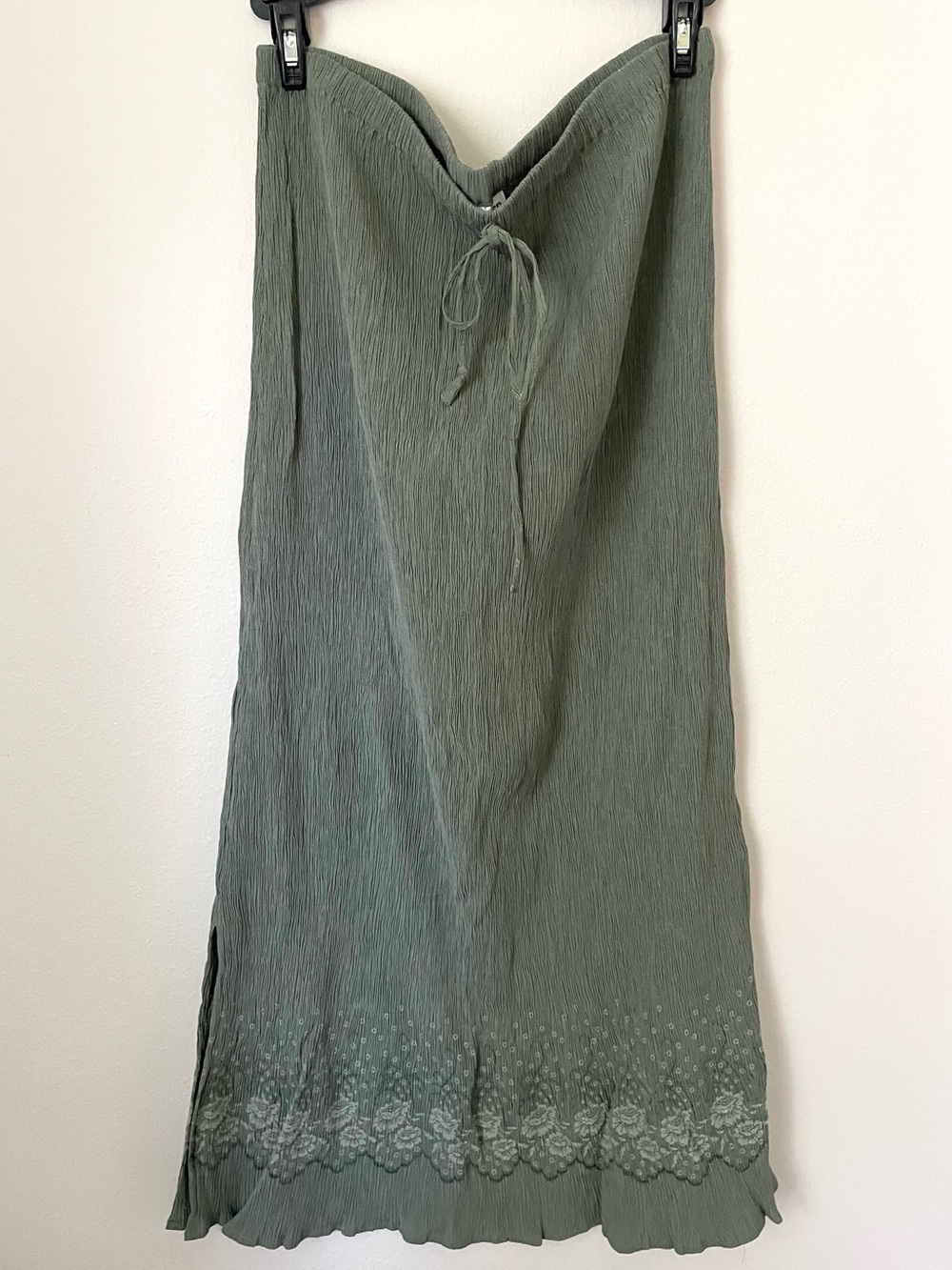 Dress Barn - Olive Green Textured Maxi Skirt with Tie Waist - Size 18/20W